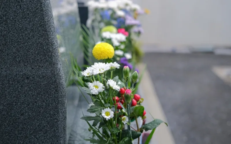 お墓掃除代行とは